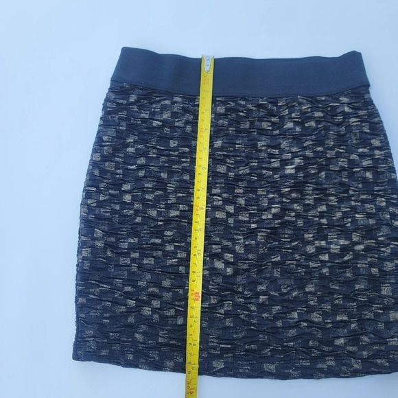 Forever 21 Womens Gold Black Foiled Textured Waves Skirt Elastic Waist Lined S - Picture 8 of 9